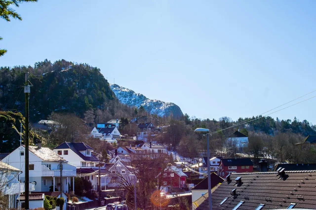 Tatil Evi Cosy House With Sunny Terrace, Garden And Fjord View Villa Bergen