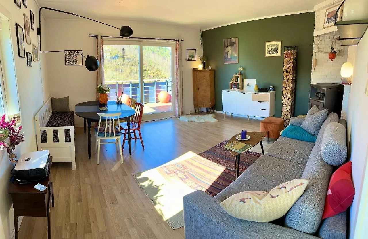 베르겐 Cosy House With Sunny Terrace, Garden And Fjord View 빌라 펜션